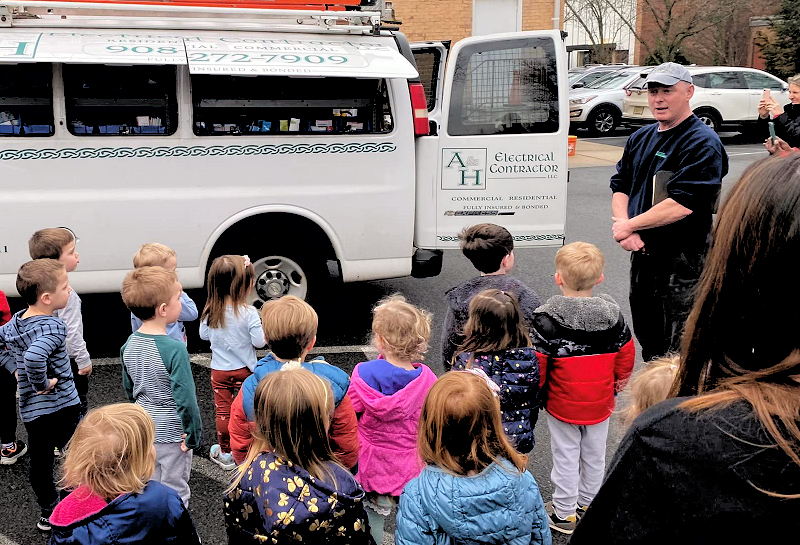 A & H Electrician Volunteers To Teach Preschoolers